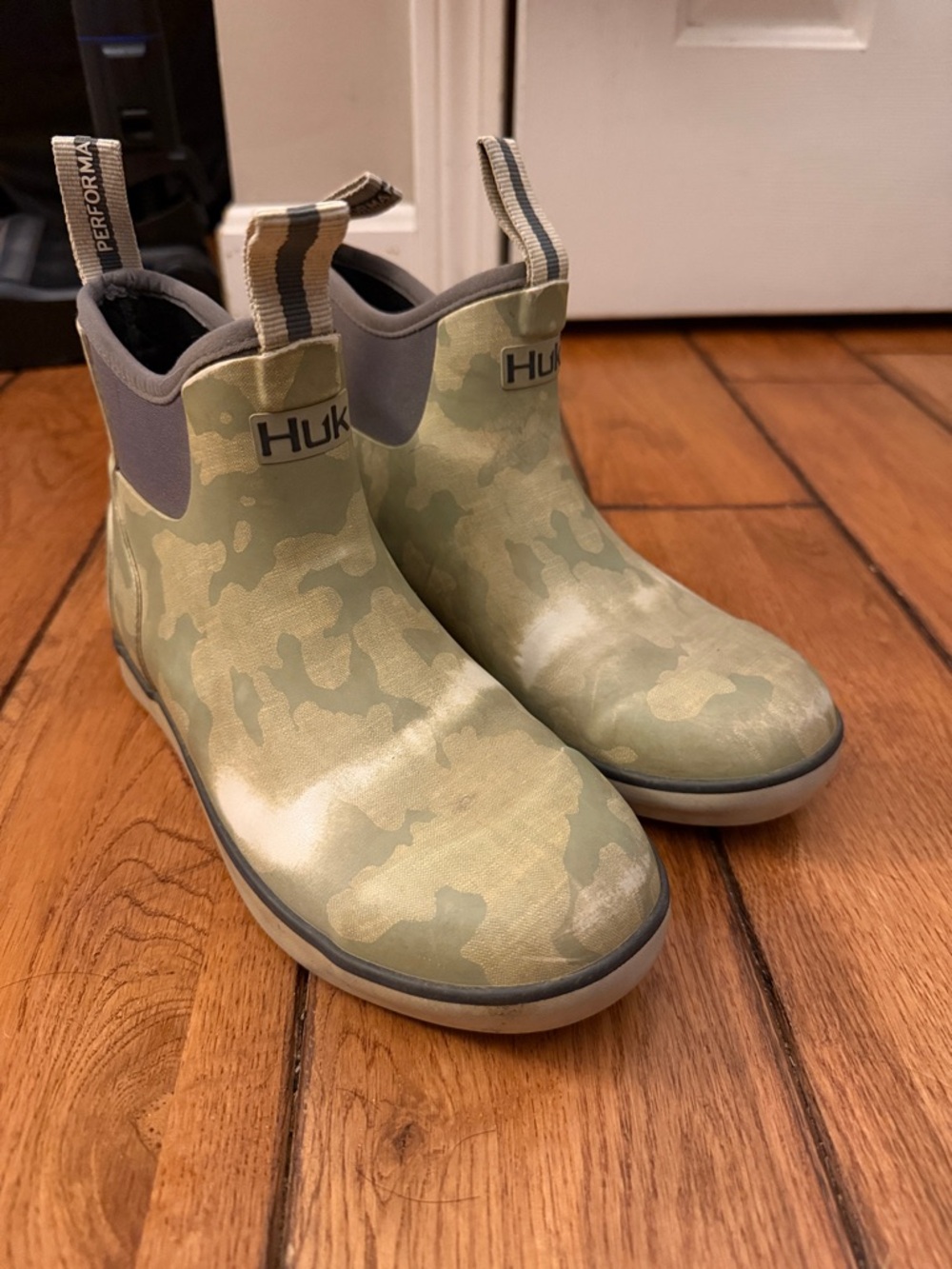 Huk Ankle fishing boots